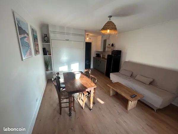 Studio meublé Port Fréjus 2 - location à l'année