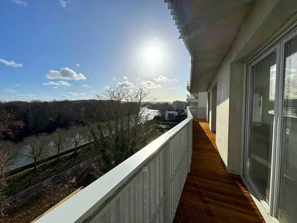 Appartement Toulouse 4 pièces de 89m² + 27m² de terrasse.
