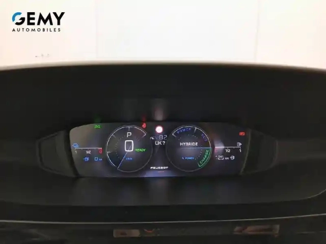 Peugeot 308 phev 180 e-eat8 — photo 16