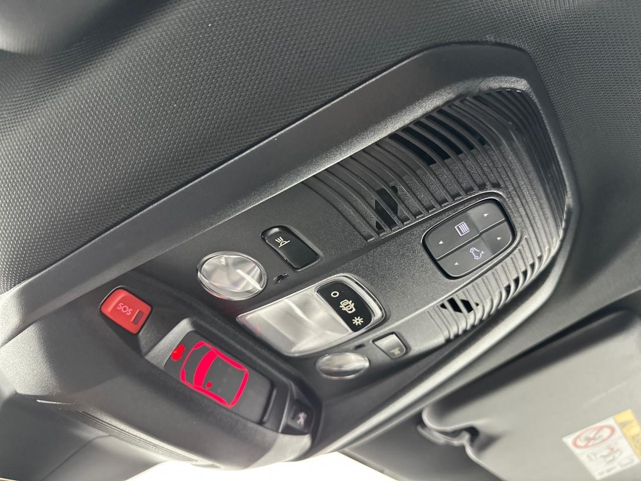 Peugeot 3008 hybrid 225 e-eat8 gt pack — photo 34