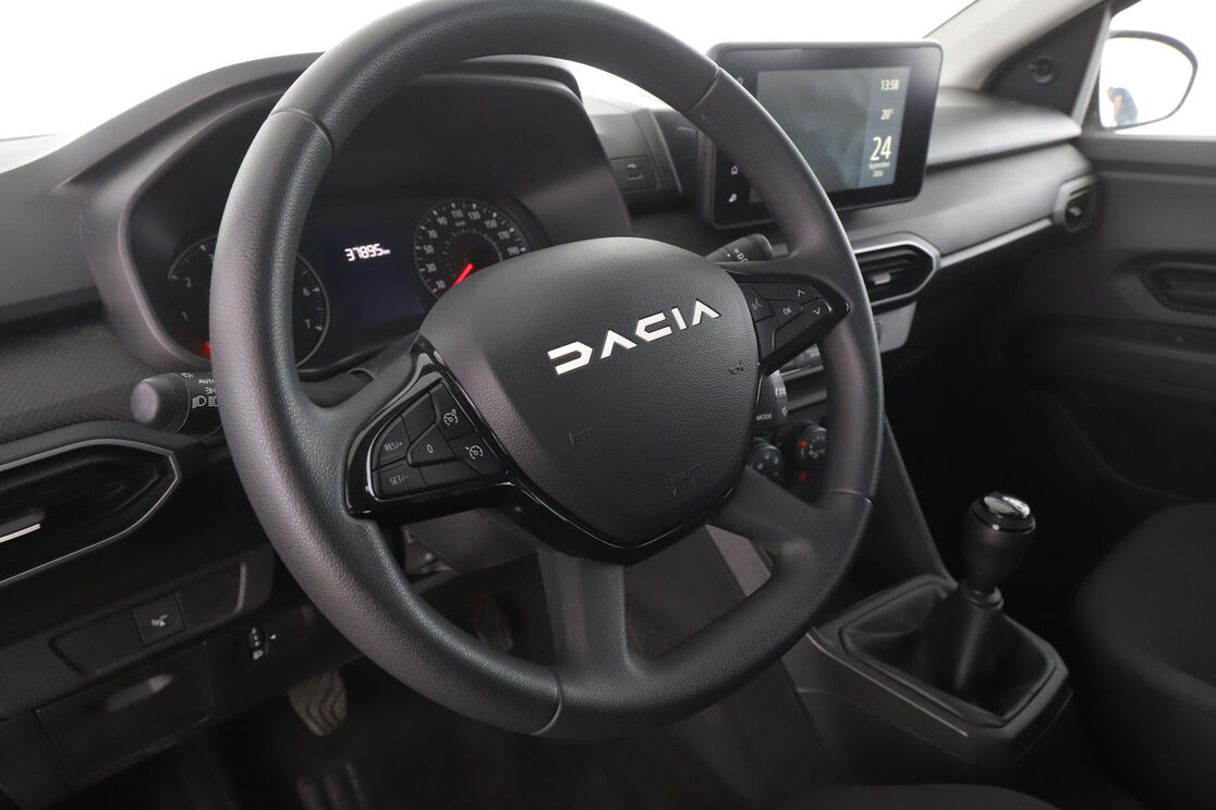 Dacia Sandero 1.0 SCe Essential — photo 10