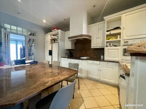 Immeuble 208 m²