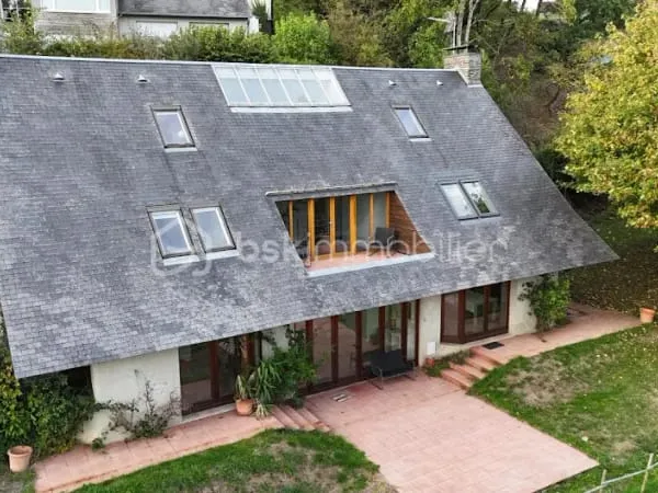 Maison 7 pièces 215 m²