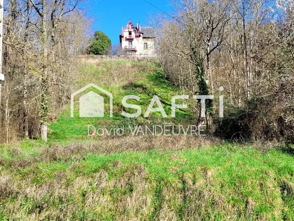 Terrain constructible de 1579m2 Le Menoux 36200