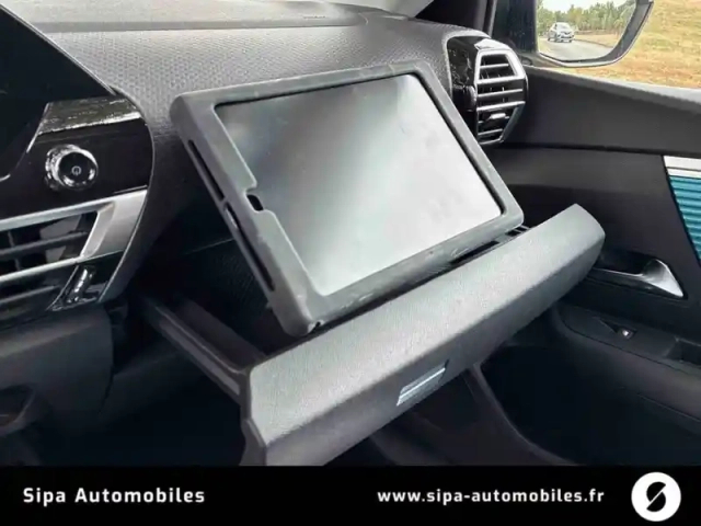 Citroën C4 e- 136 ch automatique — photo 31