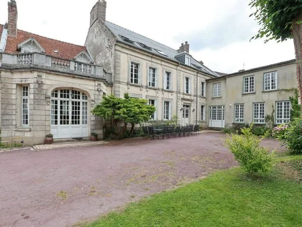 Maison 18 pièces 1100 m²