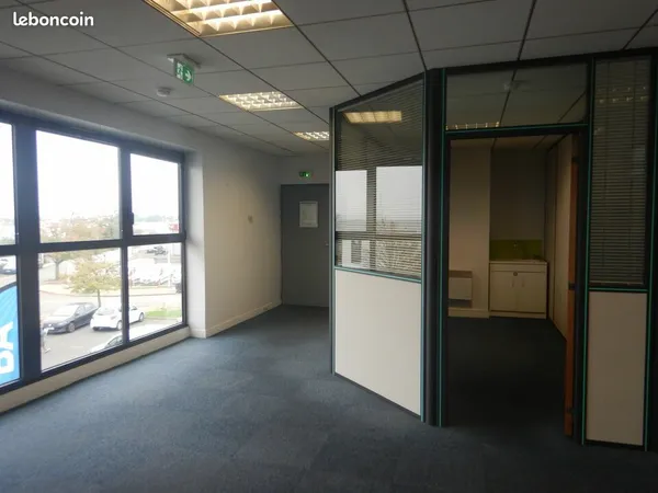 Bureau 160 m²