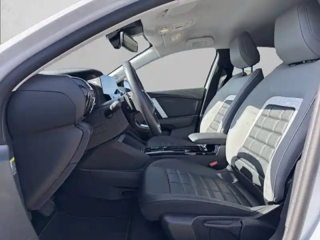 Citroën C4 hybride 145 e-dcs6 — photo 11