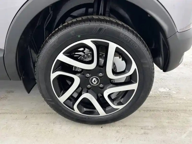 Renault Captur tce 90 energy — photo 31