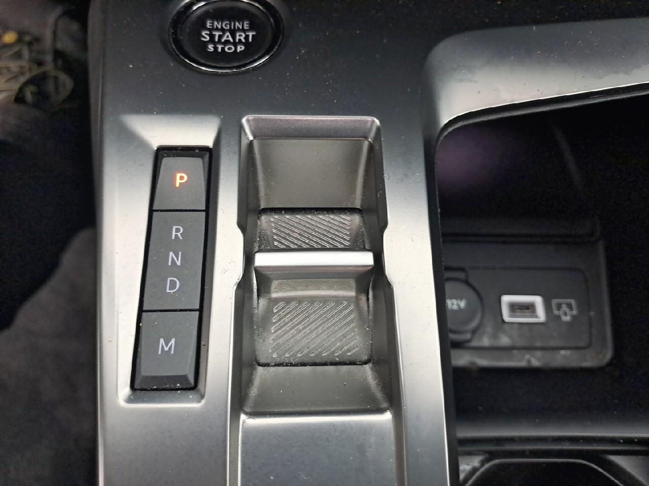 Peugeot 408 puretech 130 ch s&s eat8 gt — photo 22