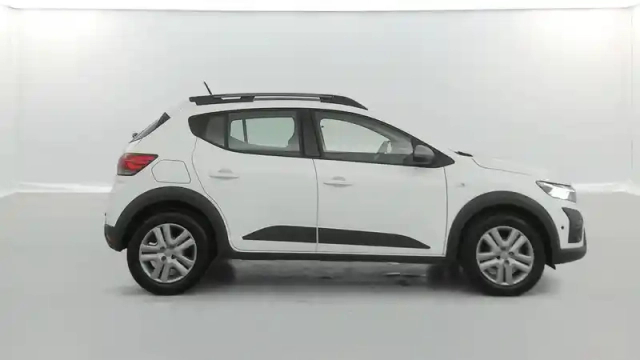 Dacia Sandero eco-g 100 — photo 16