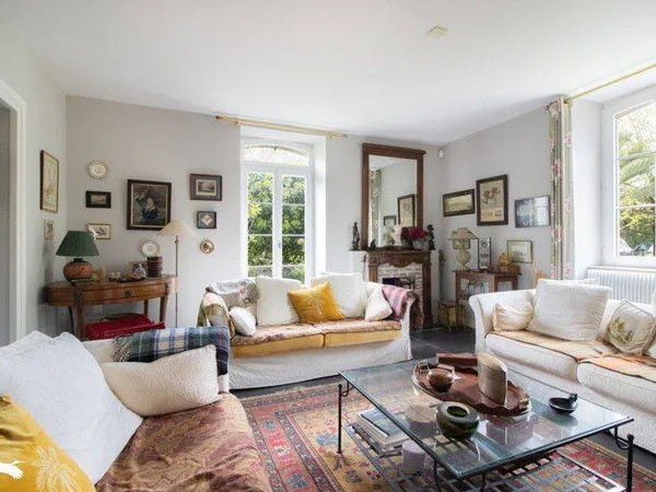 Maison 9 pièces 281 m²