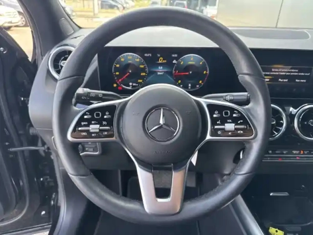 Mercedes Gla 200 d progressive line — photo 18