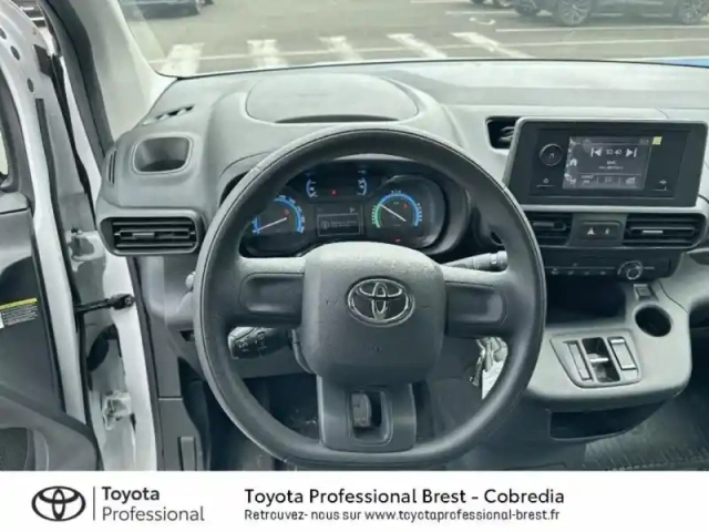 Toyota Proace city electric medium 50 kwh dynamic mc23 — photo 9