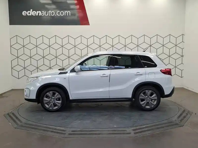 Suzuki Vitara 1.0 boosterjet — photo 2