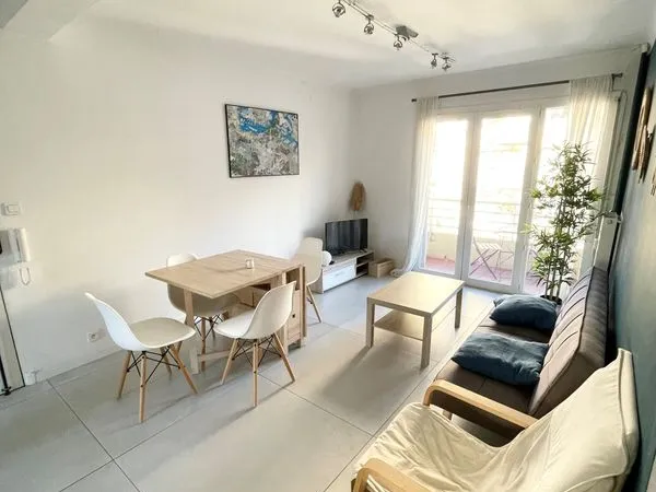 Beau T3 meublé de 51 m² env. Secteur PLACE DU 4 SEPTEMBRE / CATALANS (13007)