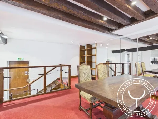 Local 61 m²