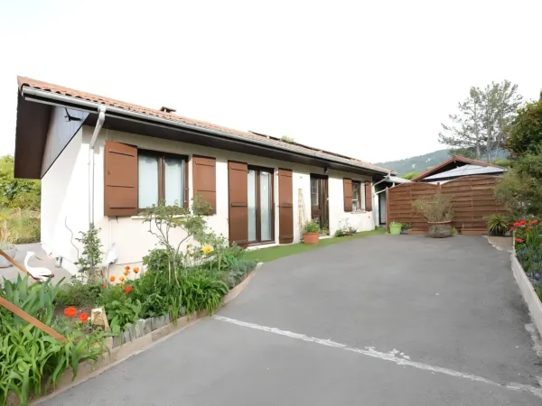 Maison de plain pied, 4 pièces BONS EN CHABLAIS (74)