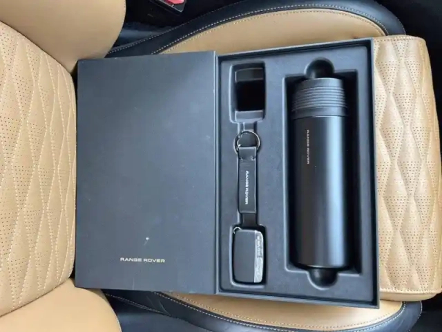 Land Rover Range Rover velar 5.0l p550 bva — photo 51
