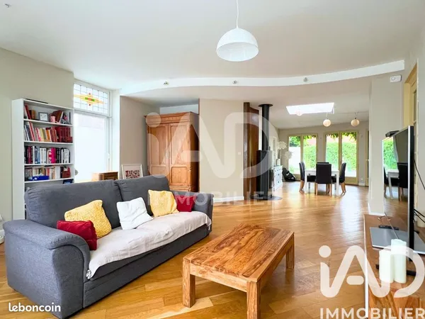 Maison 7 pièces 192 m²