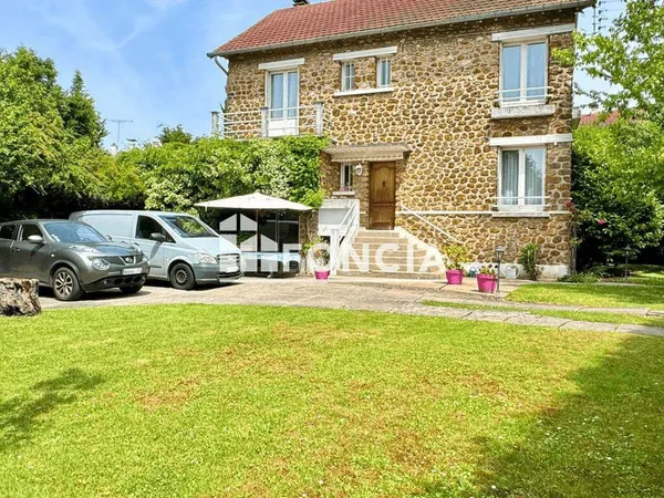 Maison 7 pièces 205 m²