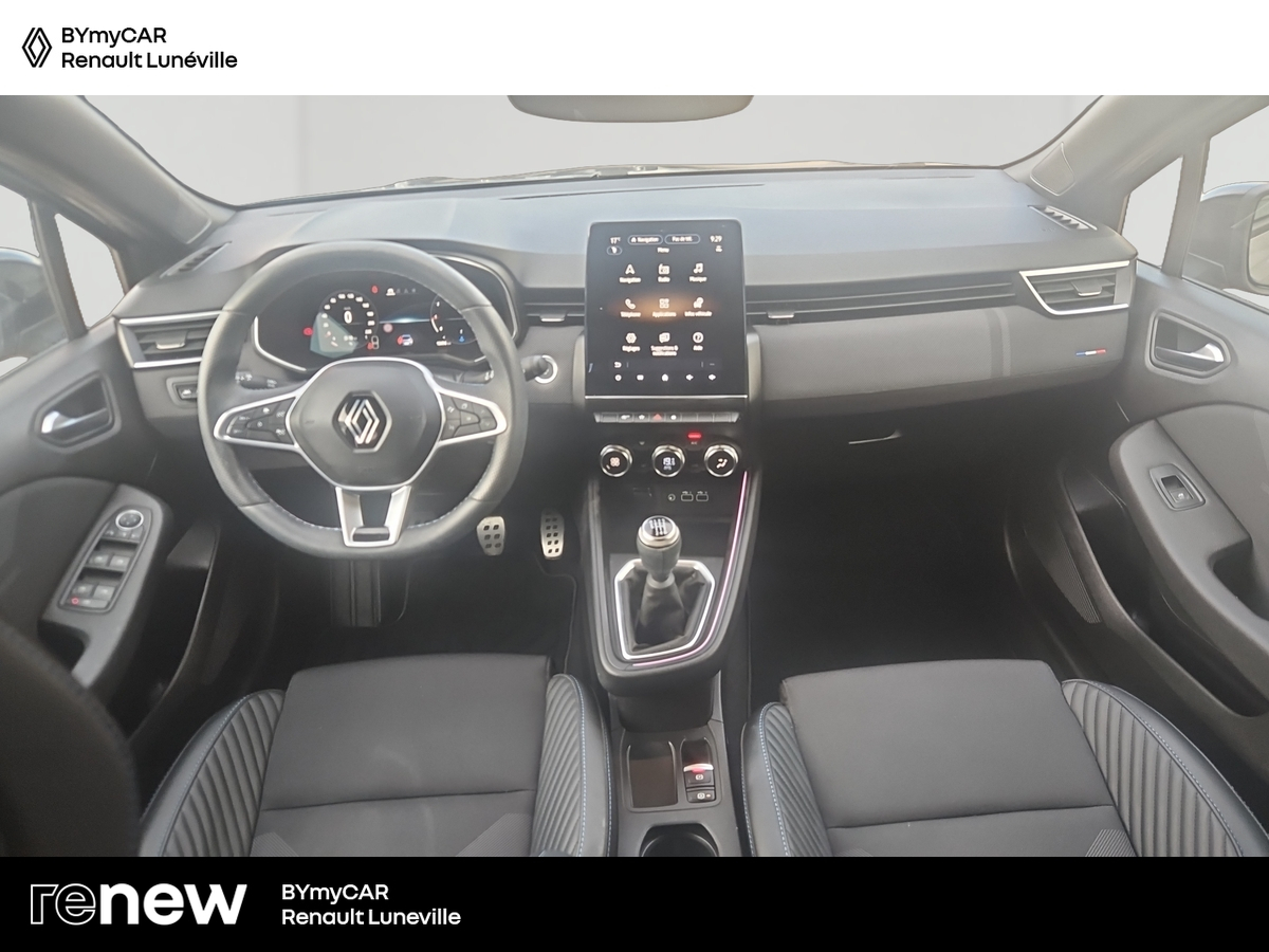 Renault Clio TCe 90 — photo 9