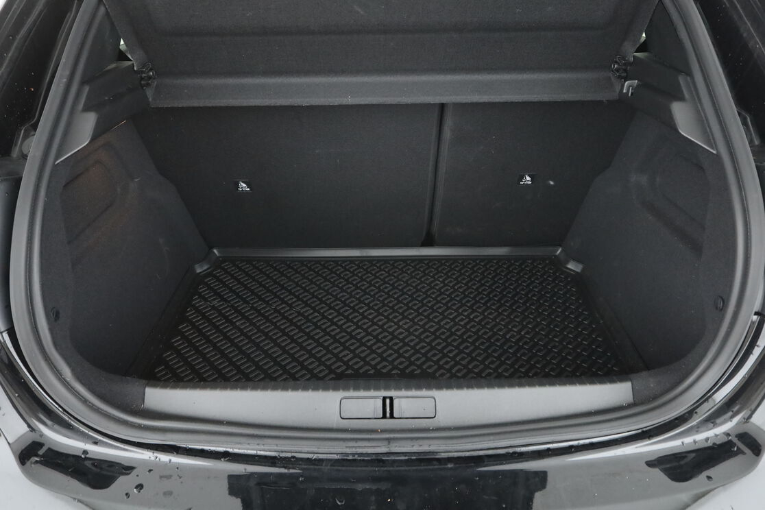 Peugeot 208 1.2 PureTech Allure — photo 16