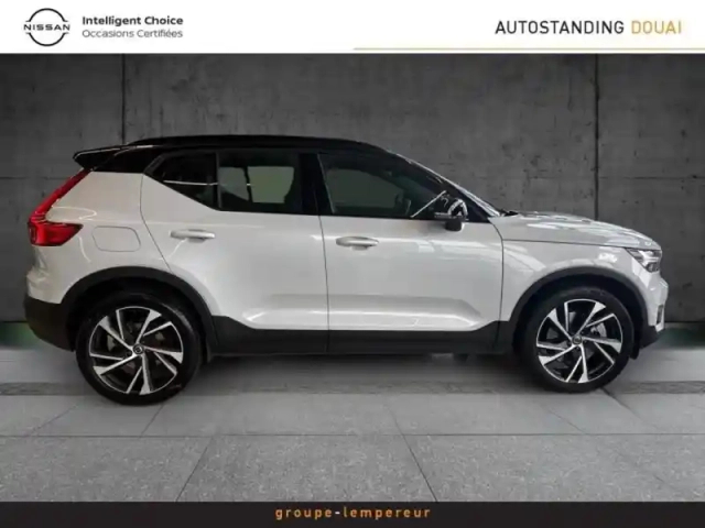Volvo Xc40 t5 recharge 180 + 82ch r-design dct 7 — photo 4