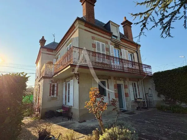 Maison 7 pièces 180 m²