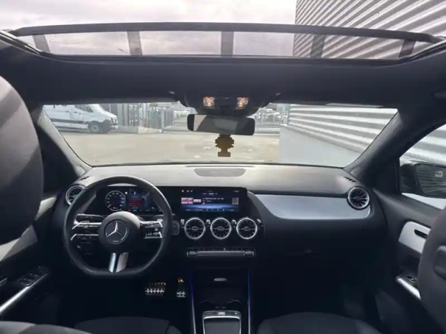 Mercedes Gla 250 e hybrid eq amg line — photo 11