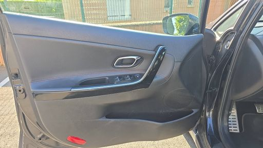 Kia Ceed 1.6 T-GDI 204 - GT – 2014 – 115105 km – Essence – Boîte Manuelle — photo 25
