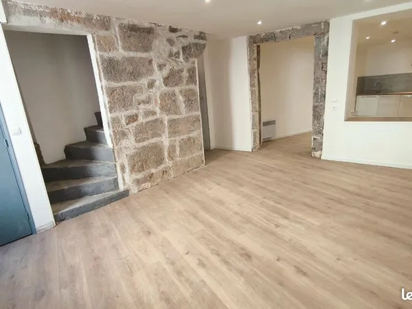 Superbe Maison F3 de 80 m² + Terrasse 18 m² - entièrement rénové - Maison de ville non-meublée