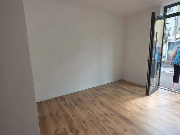 Local commercial
