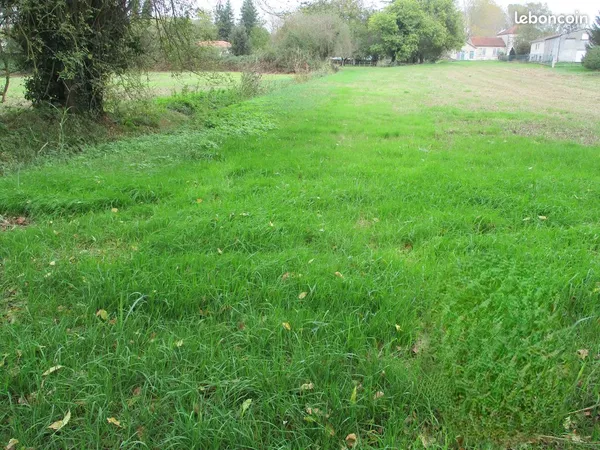 En bordure de charente, terrain