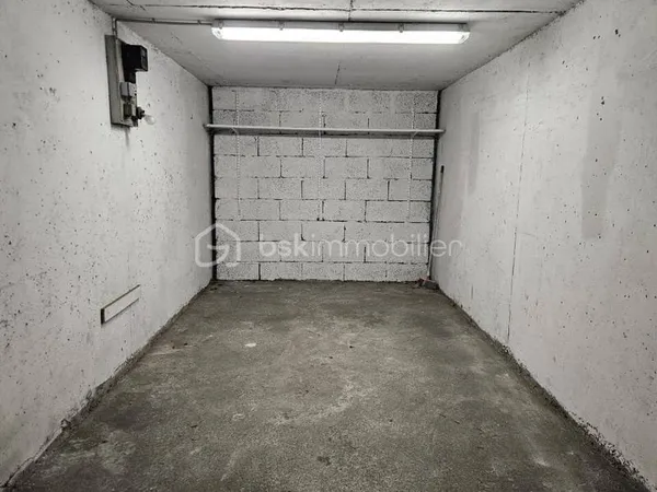 Parking 14 m²