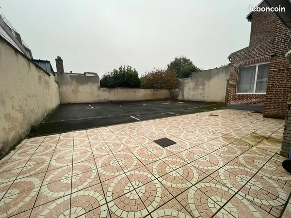 Parking/box Arras