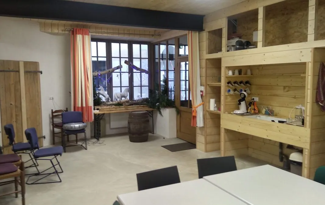 Photo 1