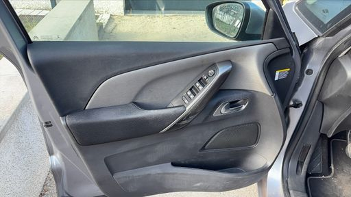 Citroen C4 Picasso 1.6 BlueHDi 120 - Shine – 2018 – 132686 km – Diesel – Boîte Manuelle — photo 25