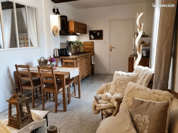 Appartement aménagé 40 m² - Chavagne