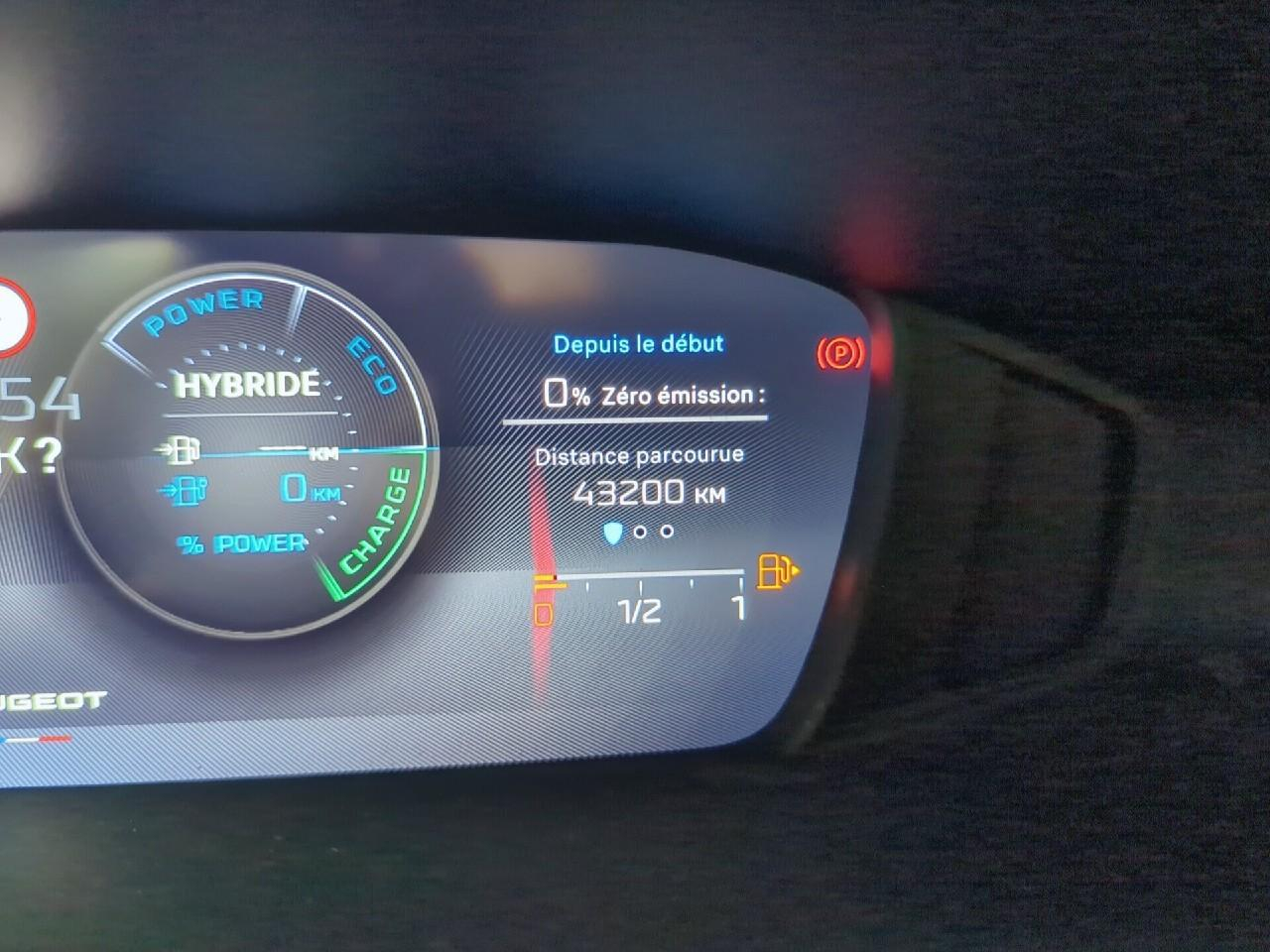Peugeot 308 phev 180 e-eat8 allure pack — photo 24