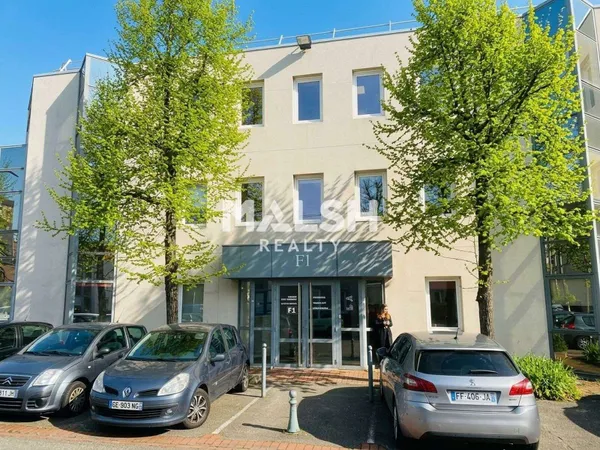 Bureaux rénovés de 110m² à louer à Lyon 7 Gerland