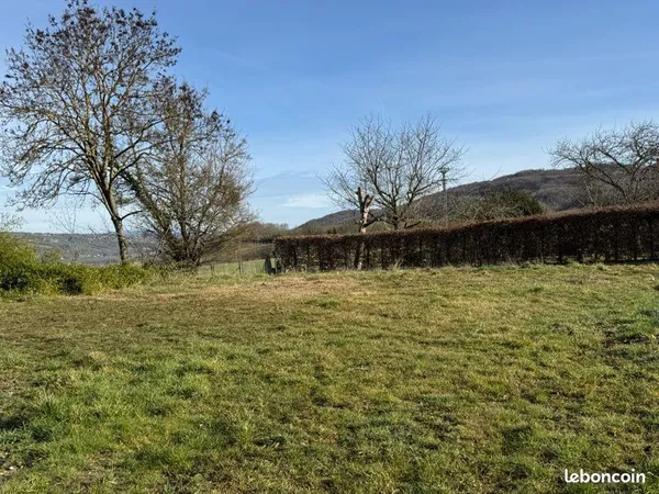 Terrain à bâtir viabilisé - 280 m² - Zone UAA- Libre constructeur