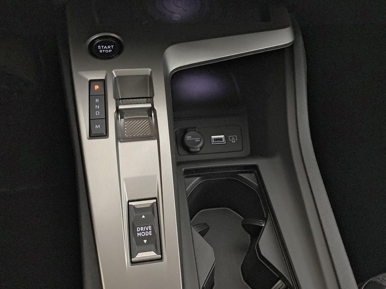 Peugeot 308 sw bluehdi 130ch s&s eat8 allure — photo 17