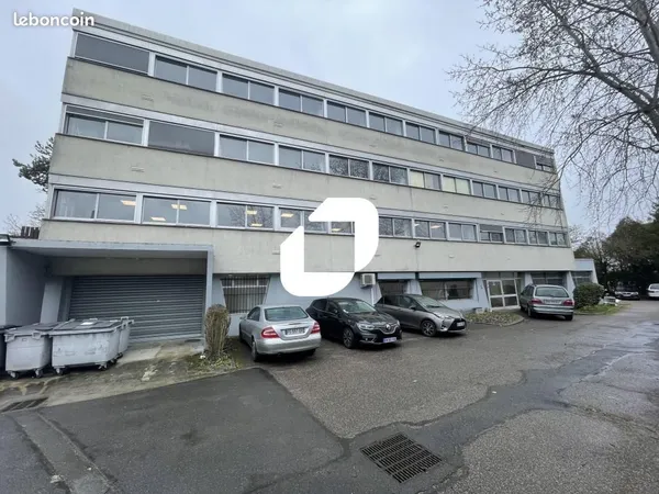 Bureau 1 345 m²