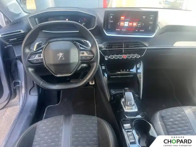 Peugeot 208 puretech 100 s&amp;s eat8 — photo 8