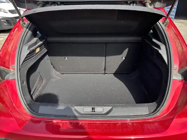 Peugeot 308 puretech 110ch s&amp;s bvm6 — photo 6
