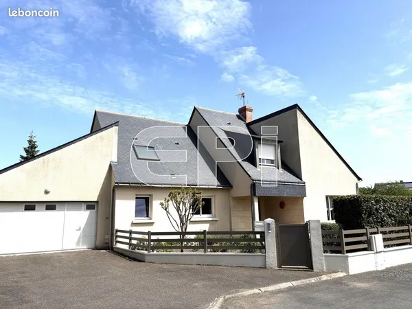 Maison 10 pièces 220 m²