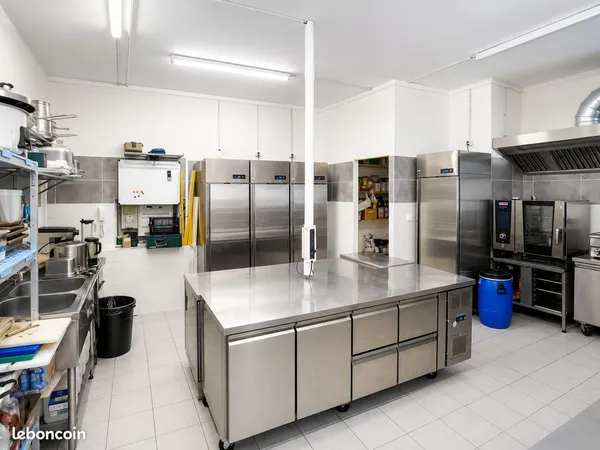À VENDRE - Fonds de commerce - Laboratoire de cuisine neuf - Bordeaux Centre (Fondaudège)