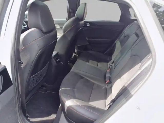 Kia Ceed 1.6 t-gdi 204 ch isg dct7 — photo 12