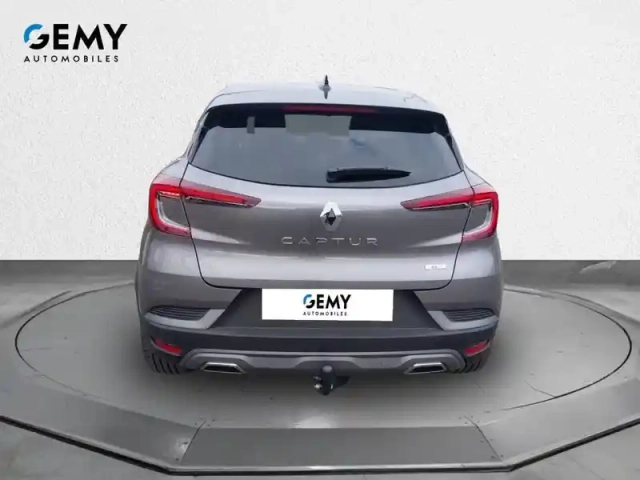 Renault Captur mild hybrid 140 — photo 5